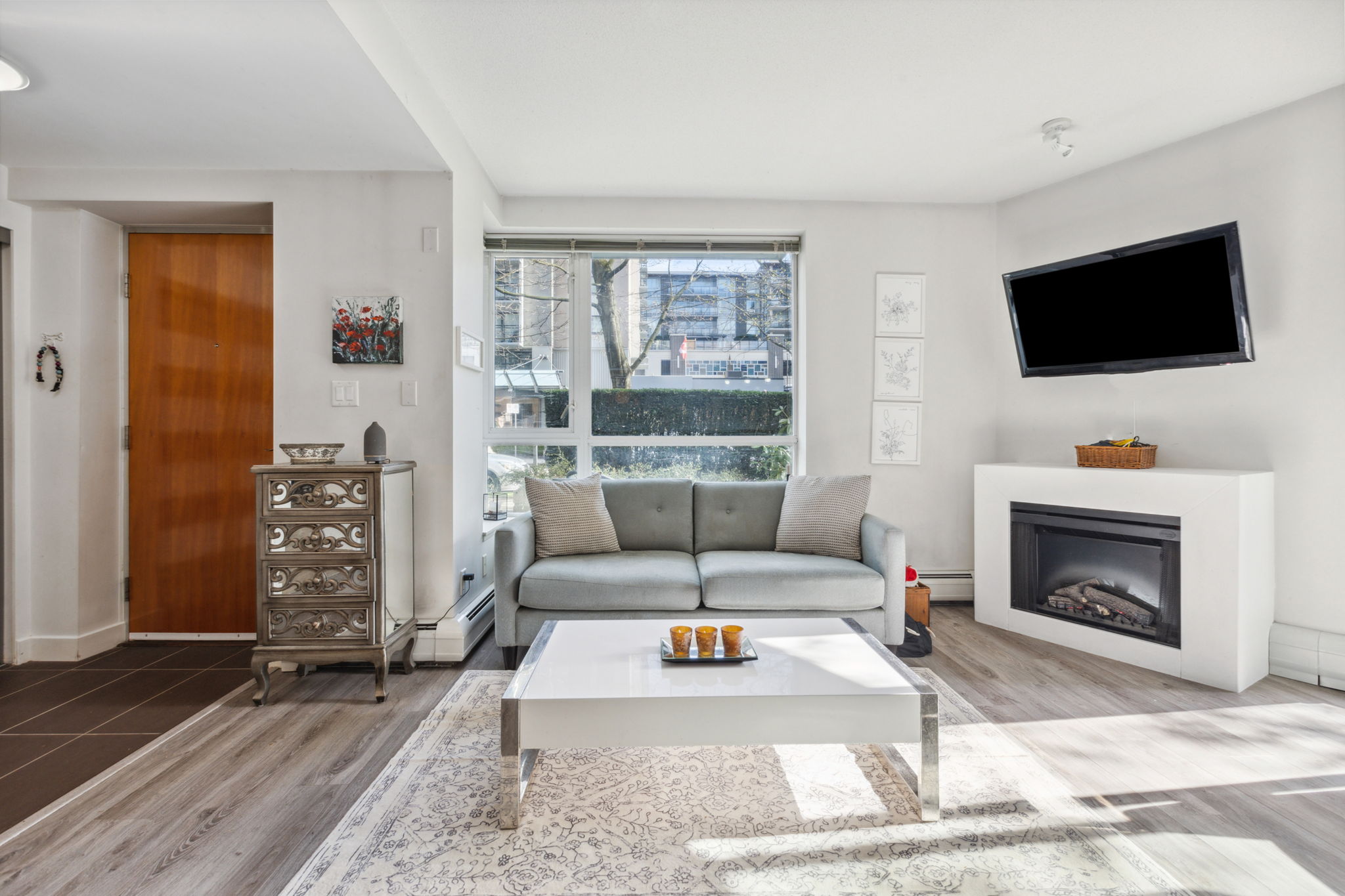 171 W 2nd Street, North Vancouver, British Columbia   - Photo 4 - R2990292