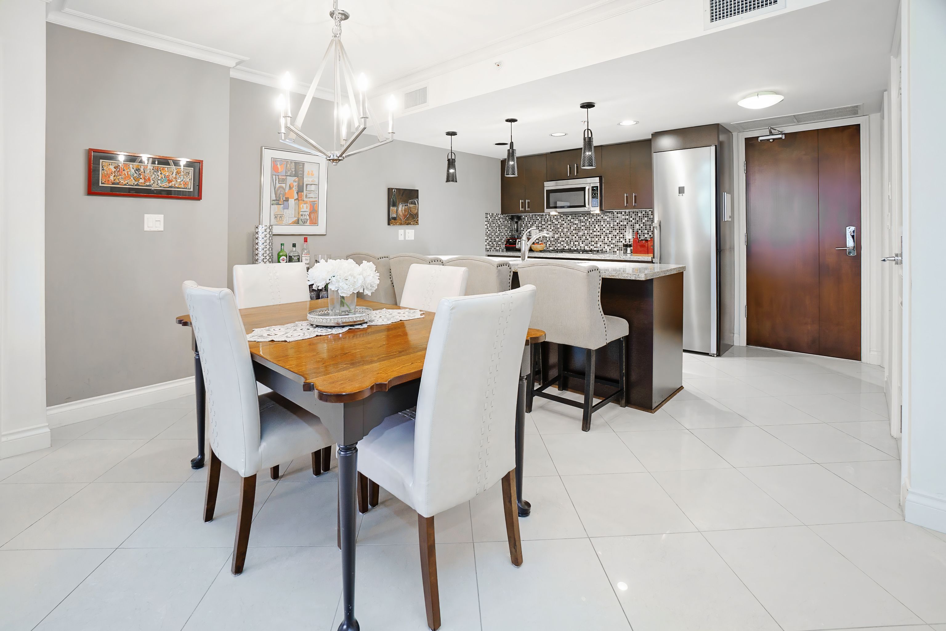 903 133 Esplanade E, North Vancouver, British Columbia  V7L 1A - Photo 5 - R3069485