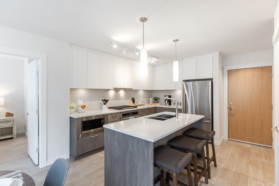 G4 615 E 3rd Street, North Vancouver, British Columbia   - Photo 2 - R2495875