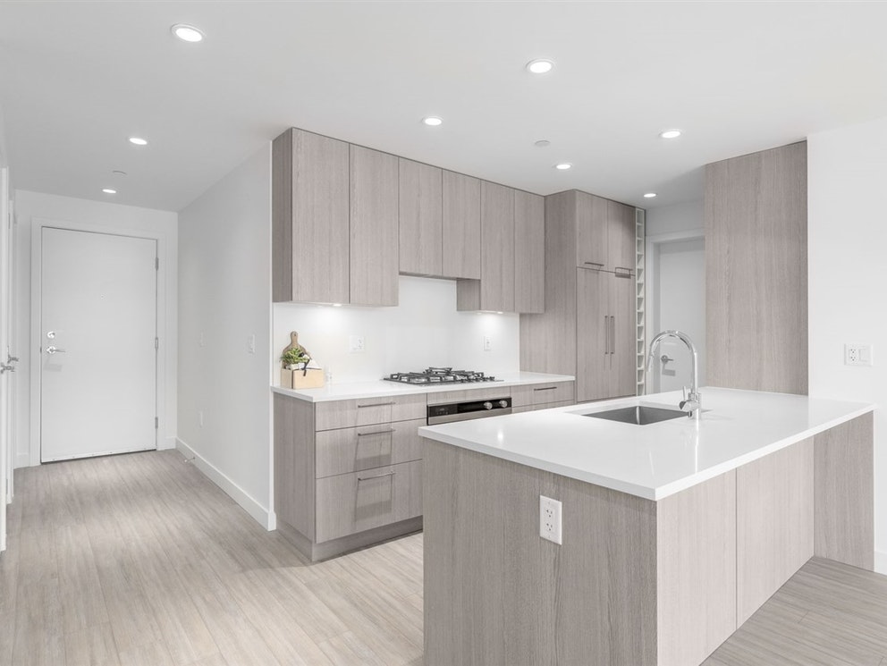 203 - 747 E 3rd Street, North Vancouver, British Columbia