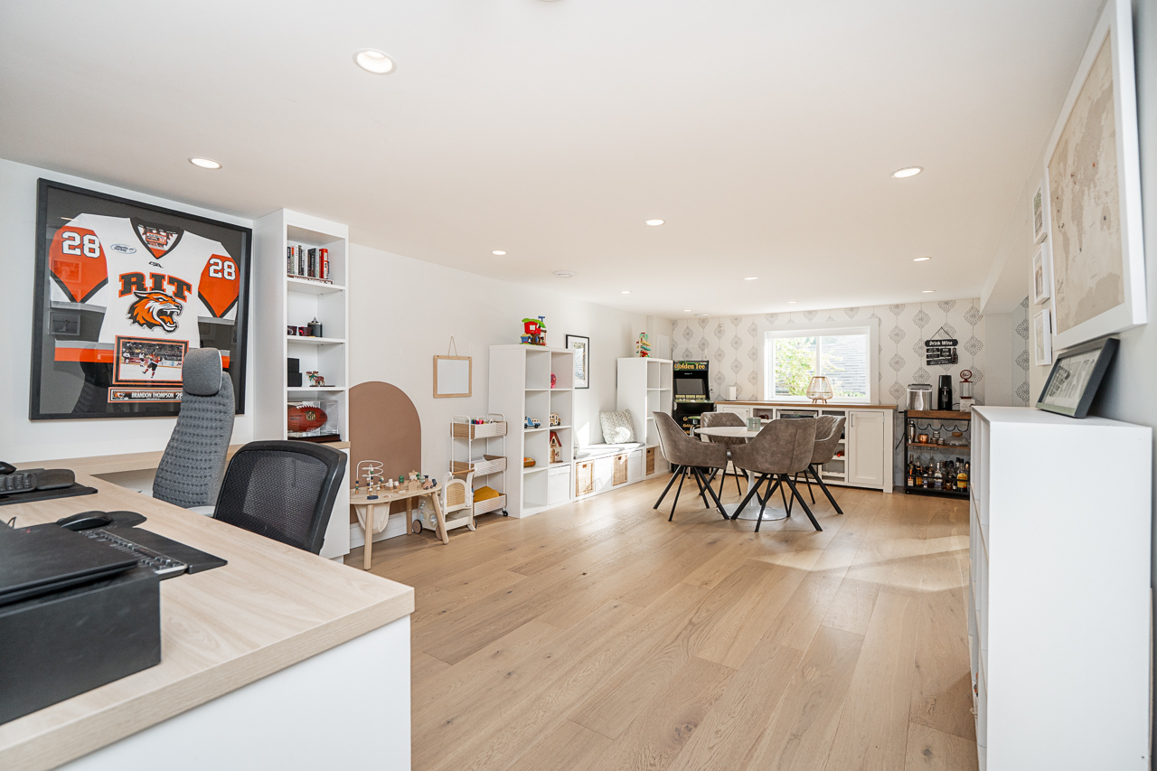 1361 E 15th Street, North Vancouver, British Columbia  V7J 1K - Photo 17 - R3174771