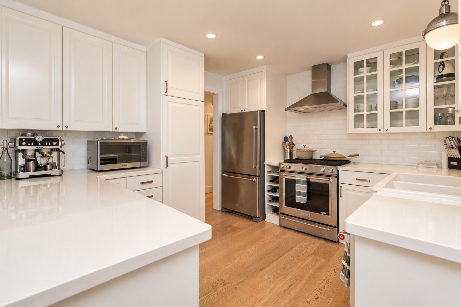 1361 E 15th Street, North Vancouver, British Columbia  V7J 1K - Photo 6 - R3174771