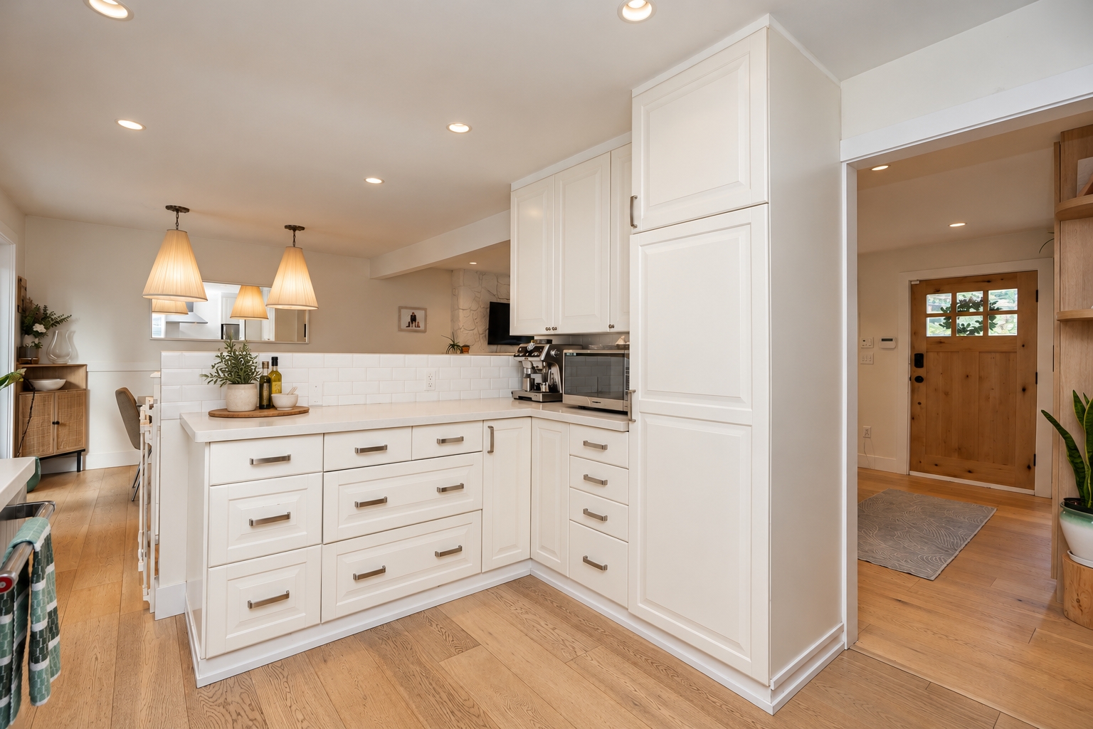 1361 E 15th Street, North Vancouver, British Columbia  V7J 1K - Photo 9 - R3174771