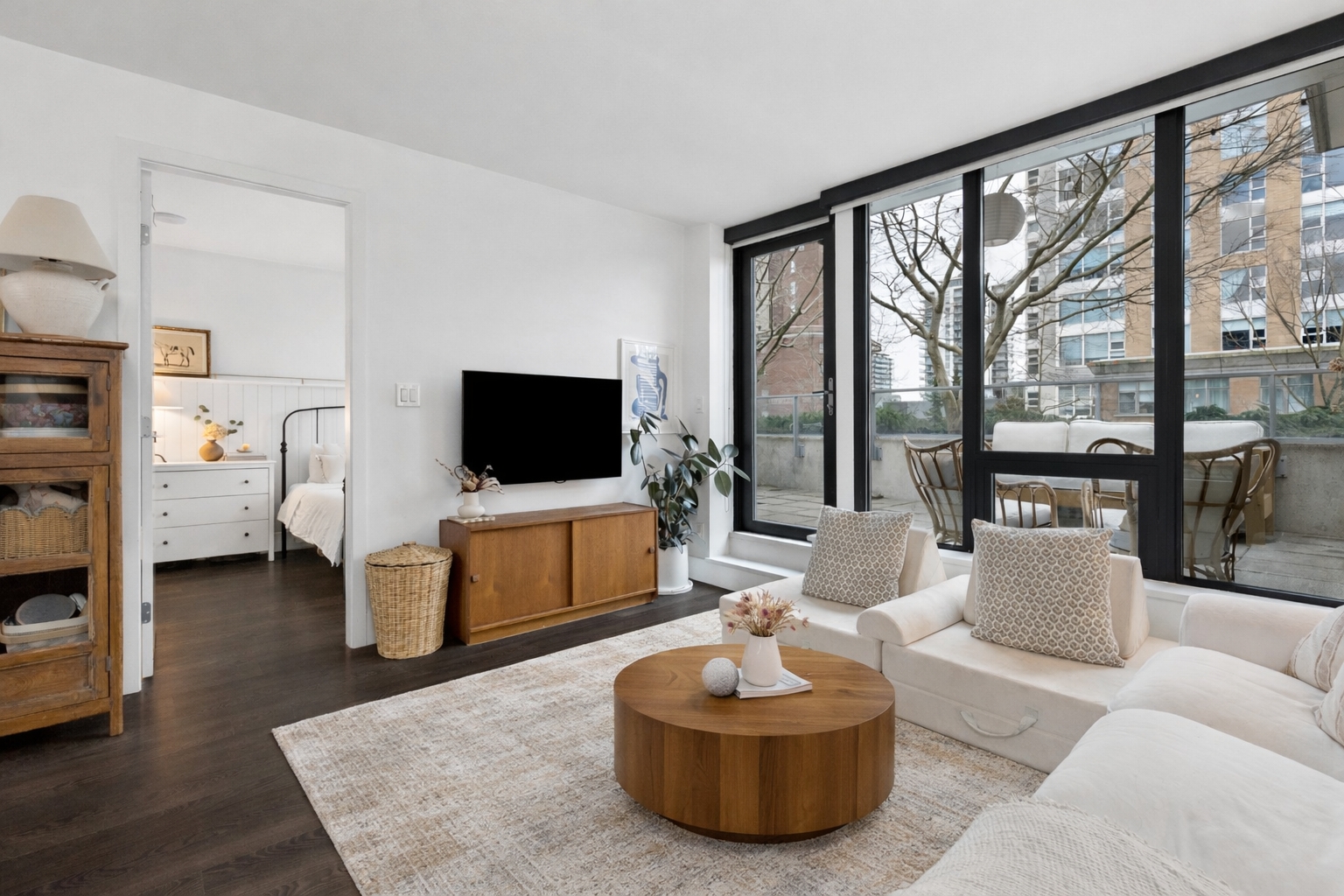 303 150 W 15th Street, North Vancouver, British Columbia  V7M 1R - Photo 8 - R3104755