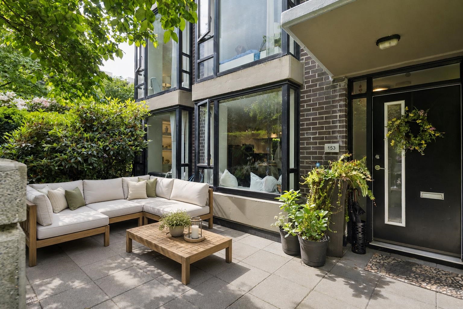 153 W 2nd Street, North Vancouver, British Columbia