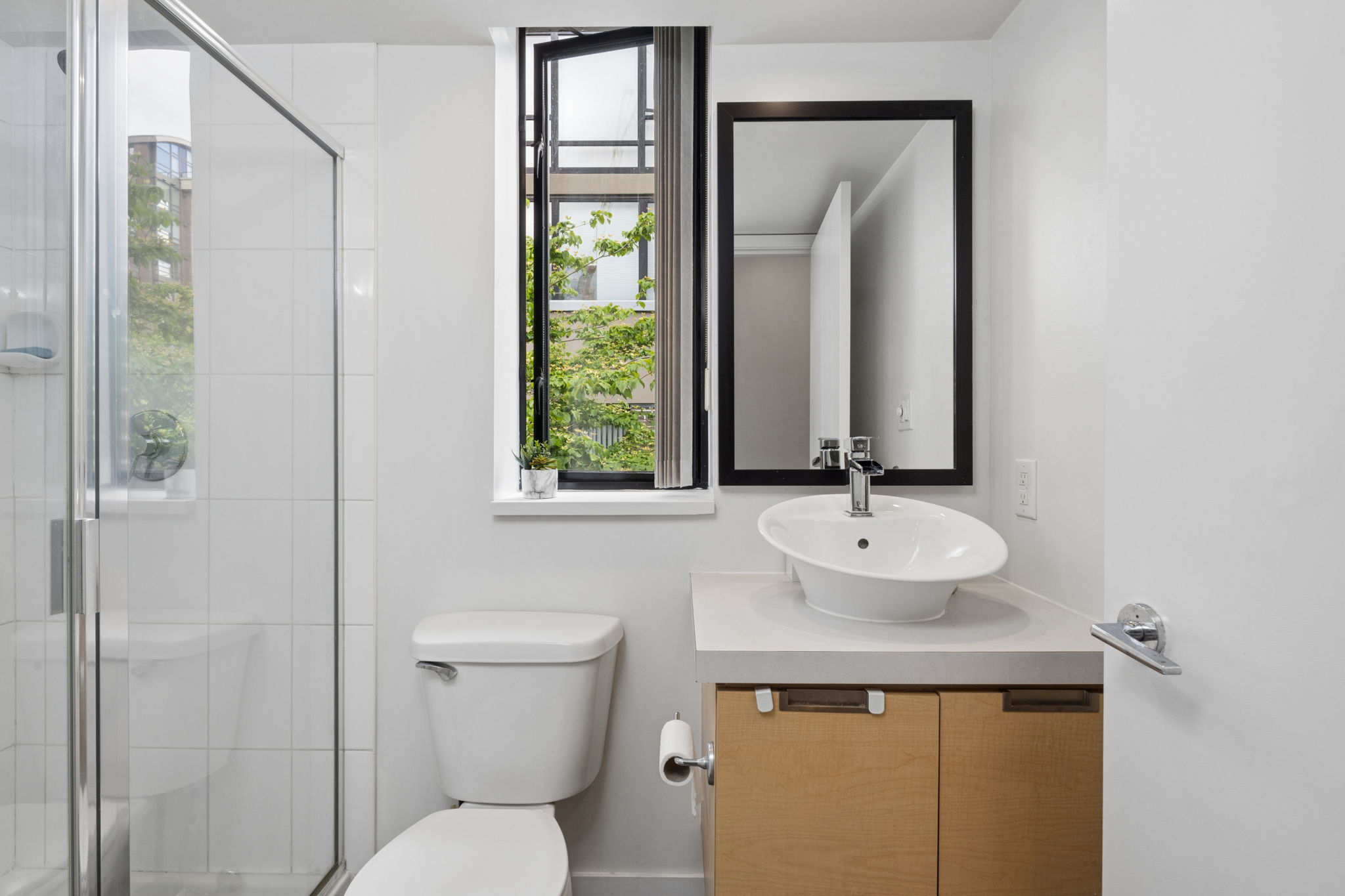 153 W 2nd Street, North Vancouver, British Columbia  V7M 1C - Photo 15 - R3125128