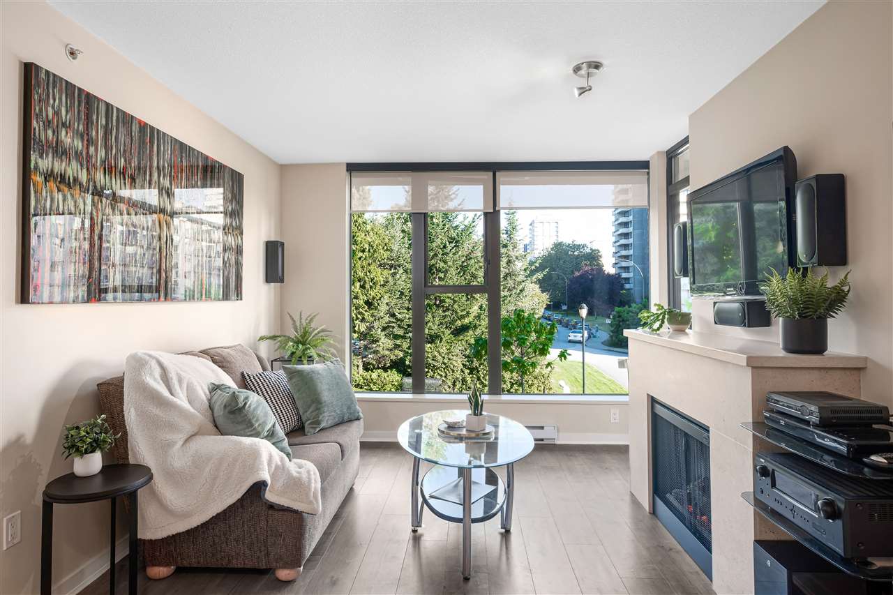 302 - W 683 Victoria Park, North Vancouver, British Columbia