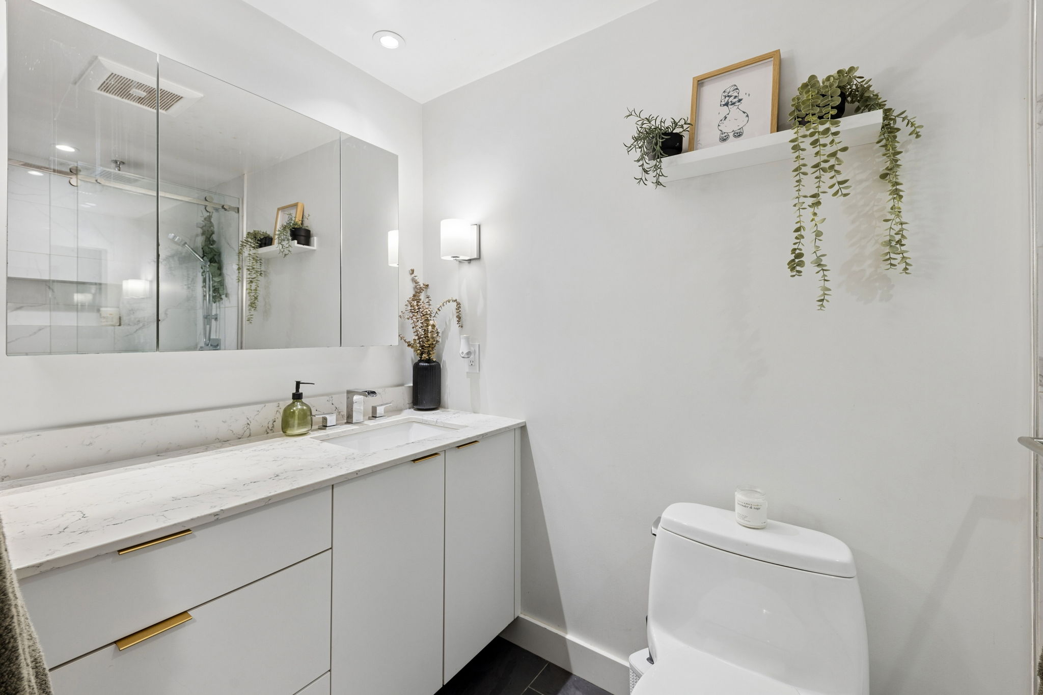 101 175 E 5th Street, North Vancouver, British Columbia  V7L 1L3 - Photo 13 - R3098038