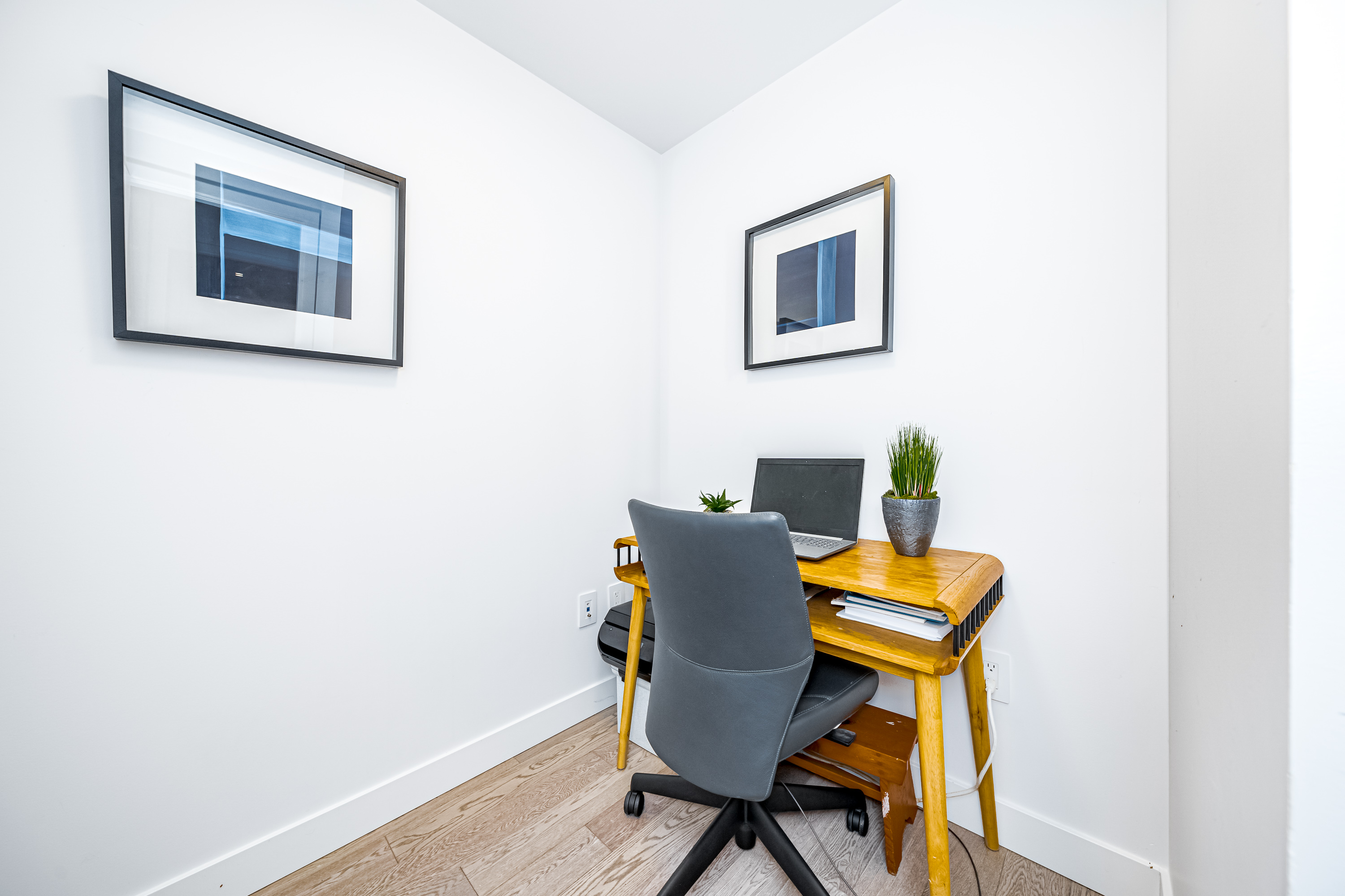 222 3220 Connaught Crescent, North Vancouver, British Columbia   - Photo 9 - R2637592