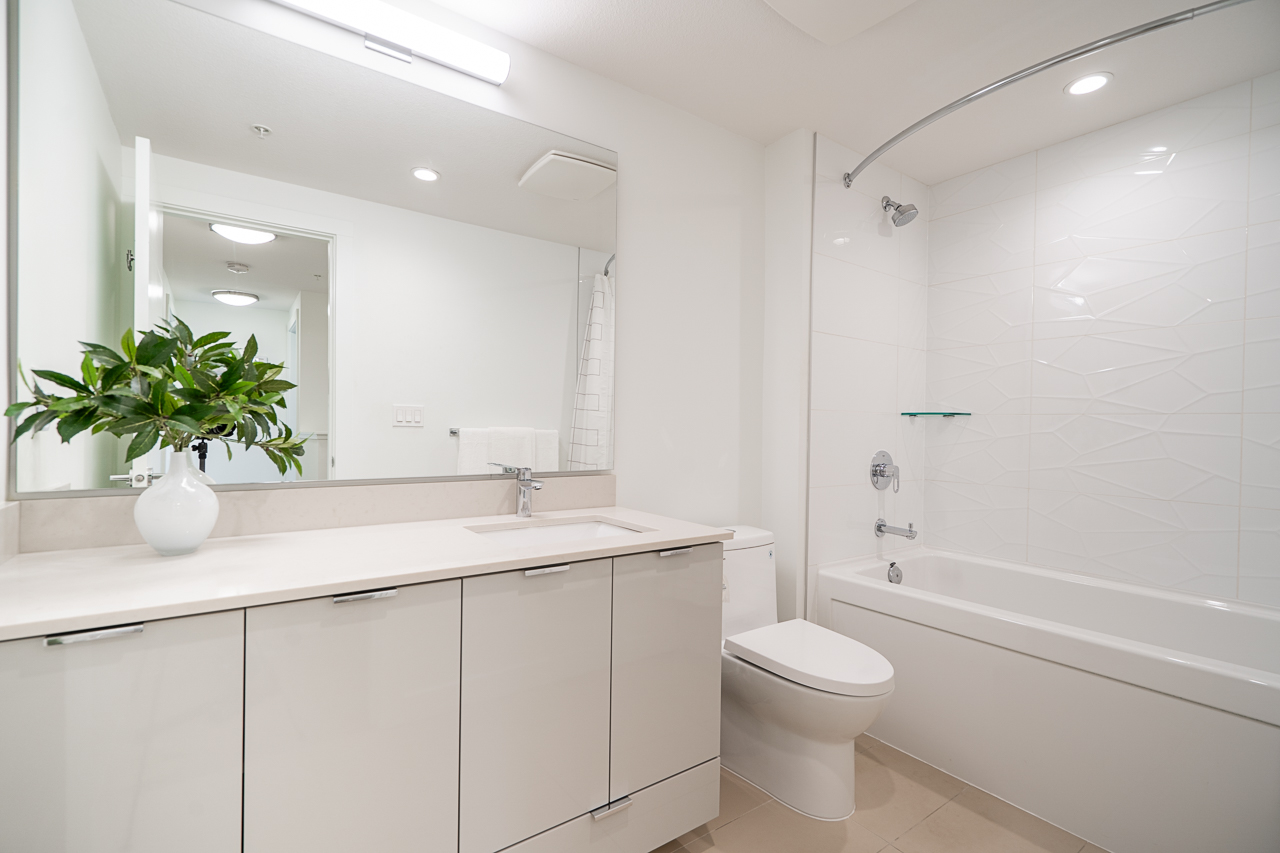 Th3 128 E 8th Street, North Vancouver, British Columbia   - Photo 8 - R2817990