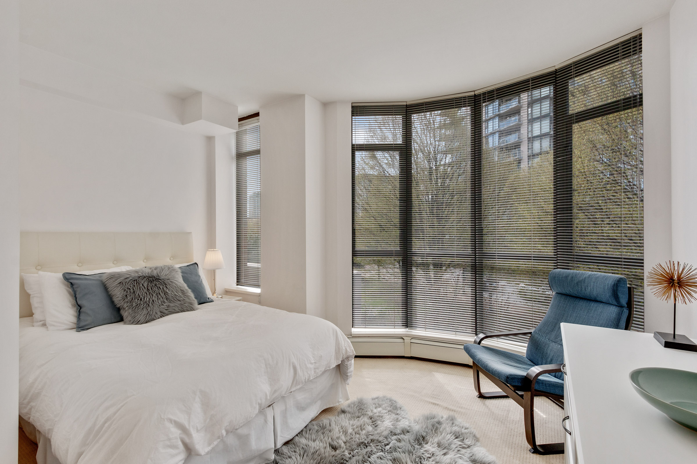 168 W 1st Street, North Vancouver, British Columbia  V7M 1A9 - Photo 11 - R3104781