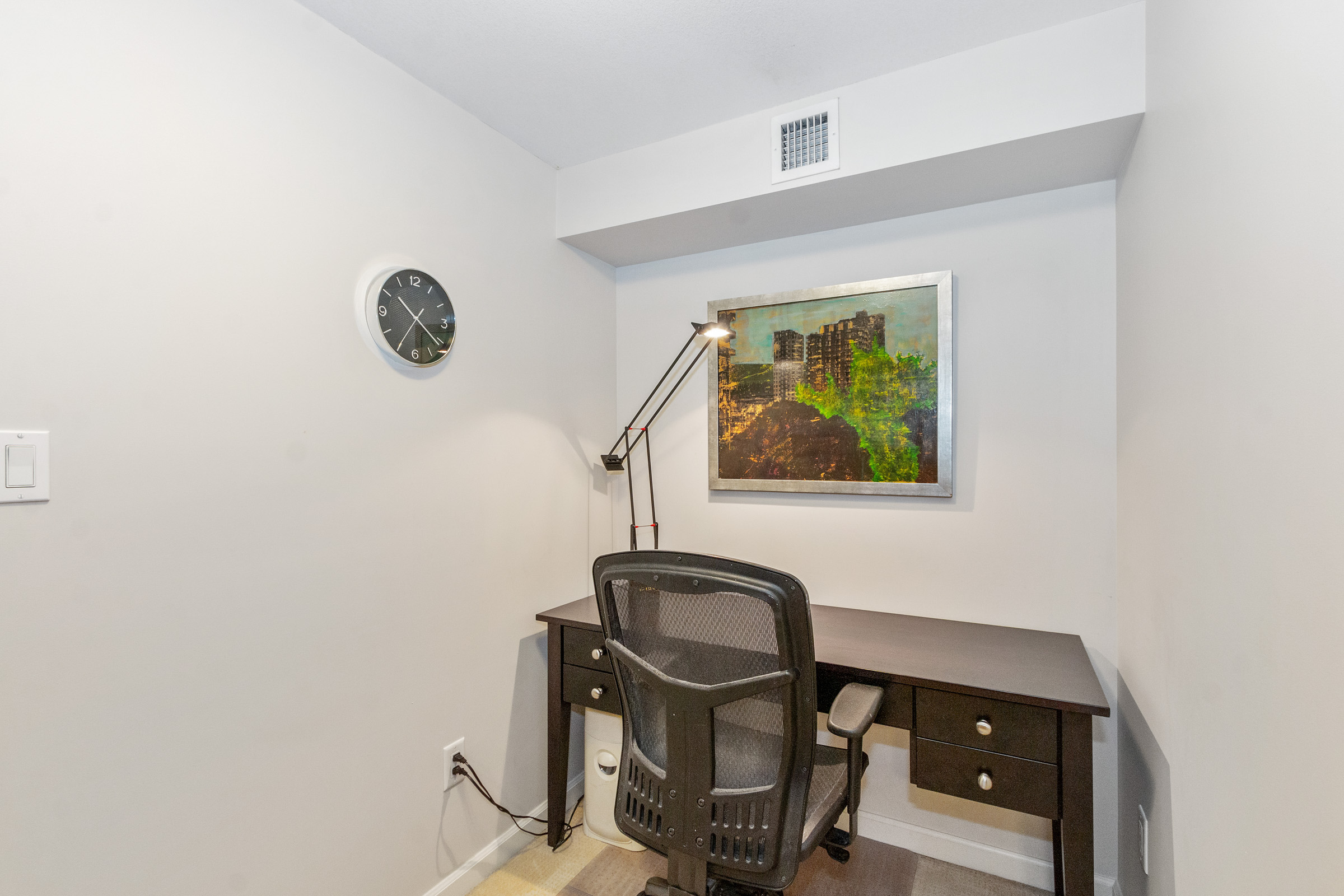 168 W 1st Street, North Vancouver, British Columbia  V7M 1A9 - Photo 15 - R3104781