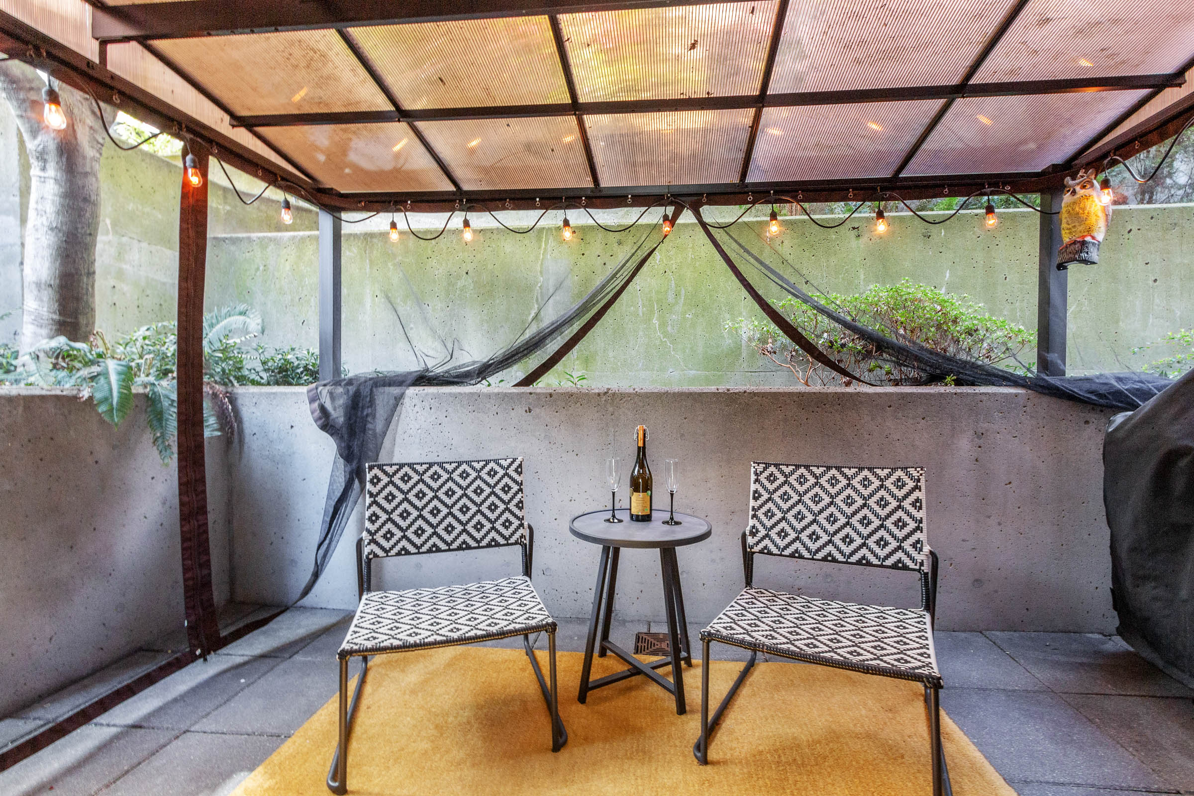 168 W 1st Street, North Vancouver, British Columbia  V7M 1A9 - Photo 8 - R3104781