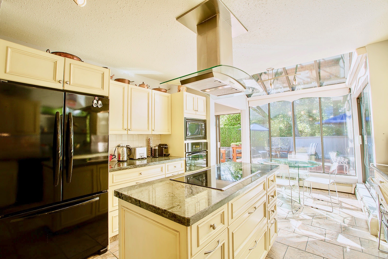 5760 Grousewoods Crescent, Vancouver, British Columbia   - Photo 5 - R2578275