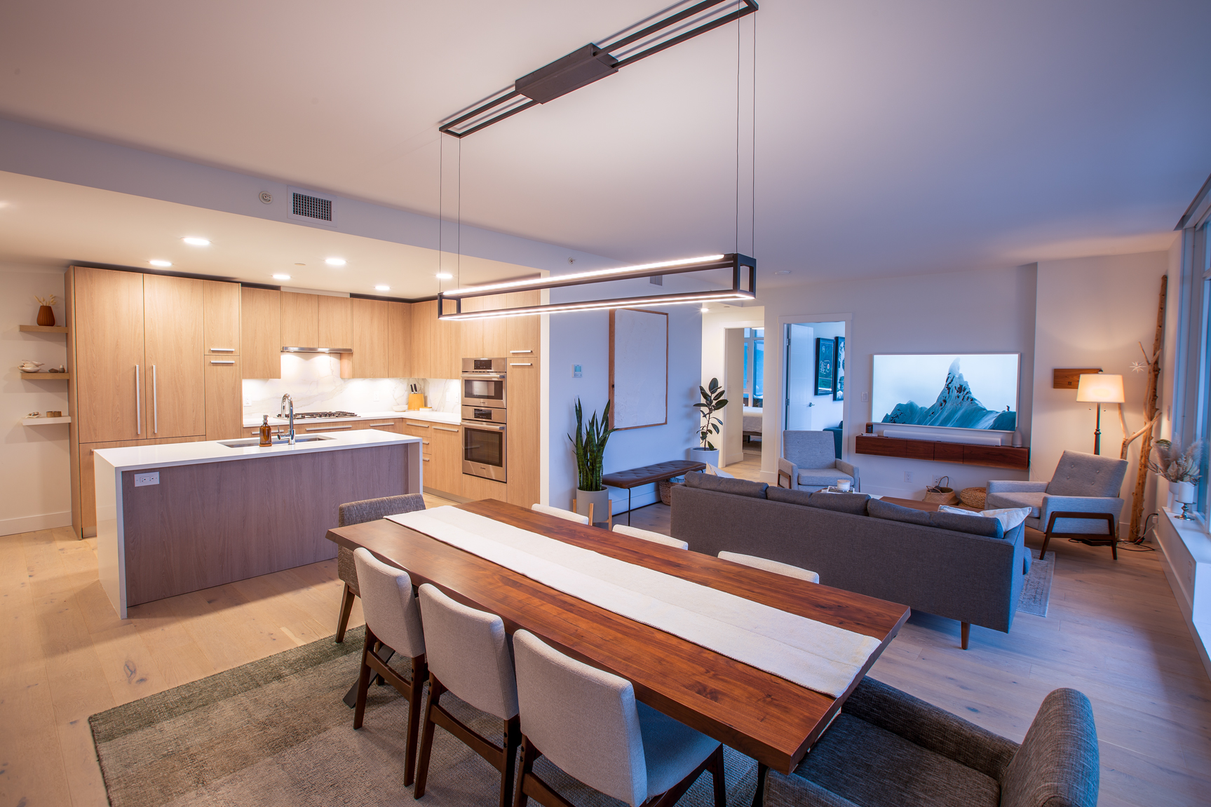 1101 1210 E 27th Street, North Vancouver, British Columbia   - Photo 3 - iejqrt