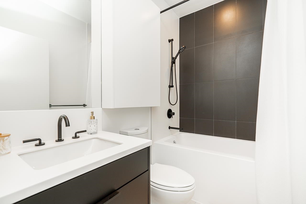 124 650 E 2nd Street, North Vancouver, British Columbia  V7L 1E3 - Photo 10 - R2995461