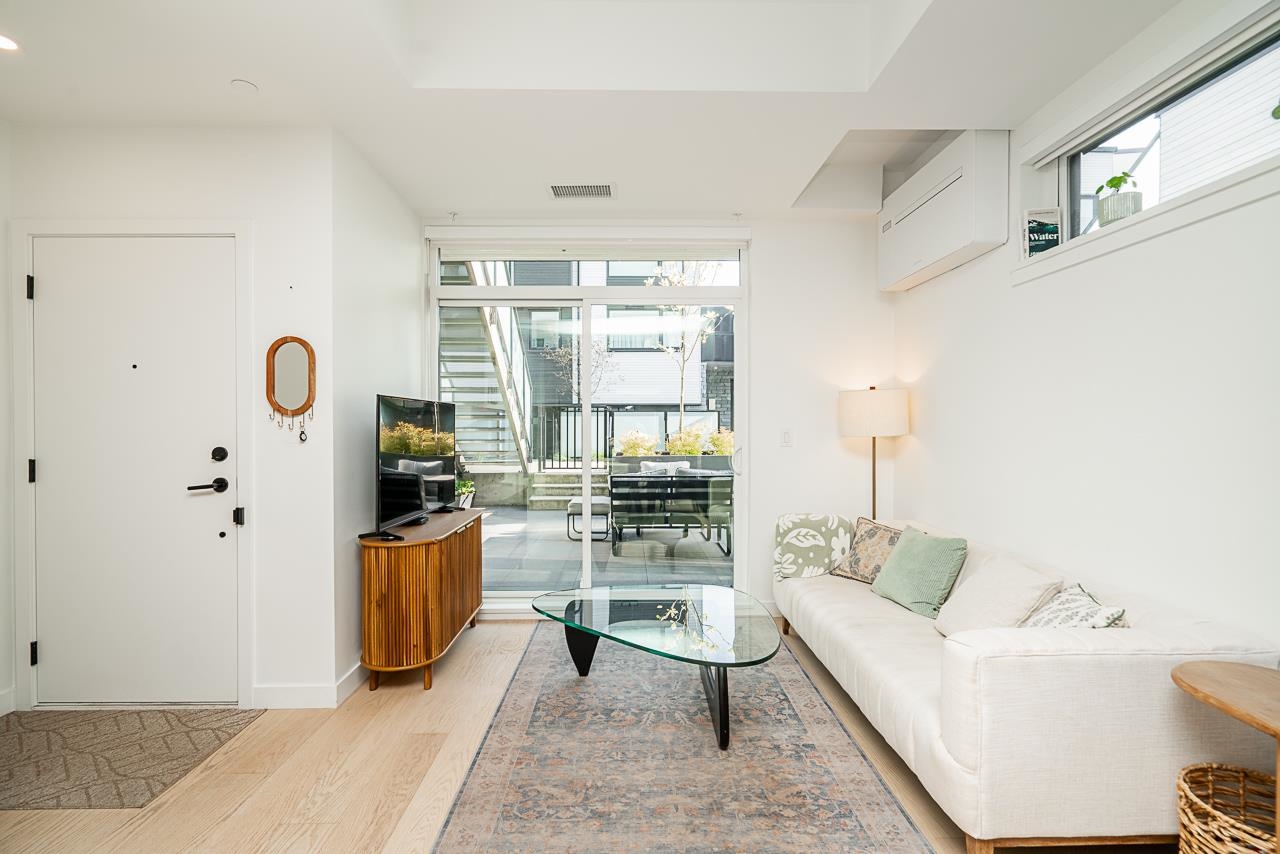 124 650 E 2nd Street, North Vancouver, British Columbia  V7L 1E3 - Photo 8 - R2995461