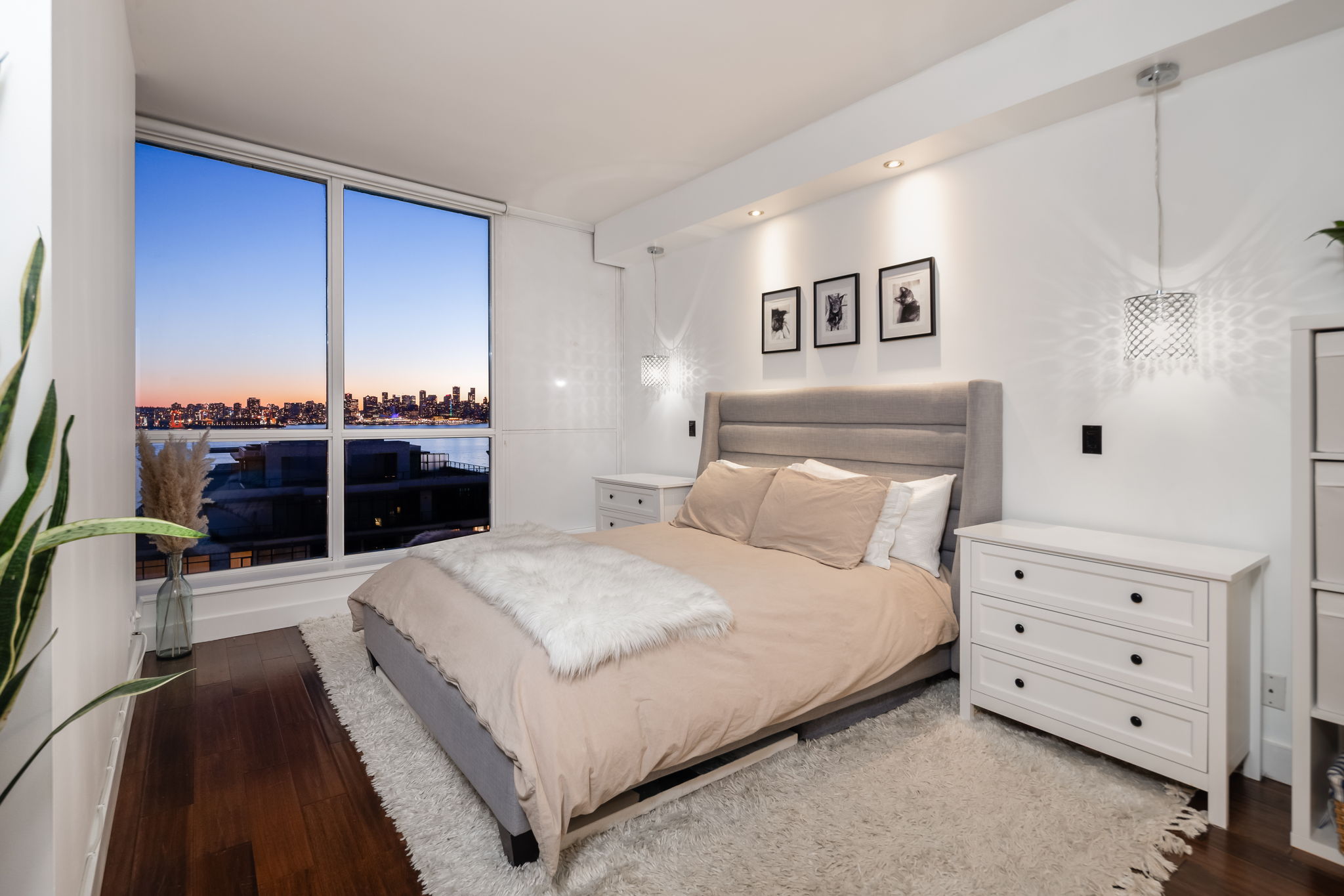 1603 188 Esplanade E, North Vancouver, British Columbia   - Photo 12 - R3100526