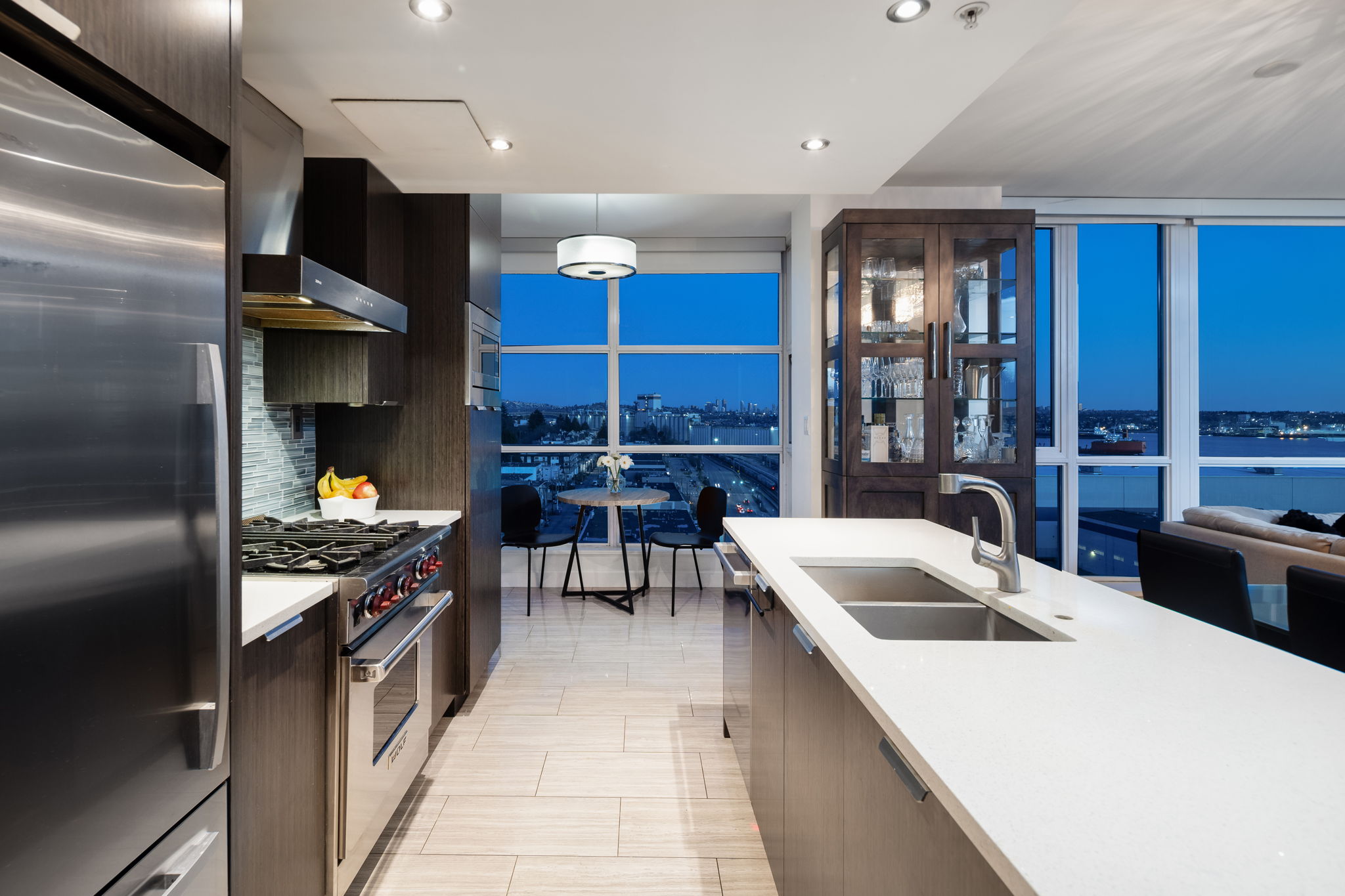 1603 188 Esplanade E, North Vancouver, British Columbia   - Photo 9 - R3100526