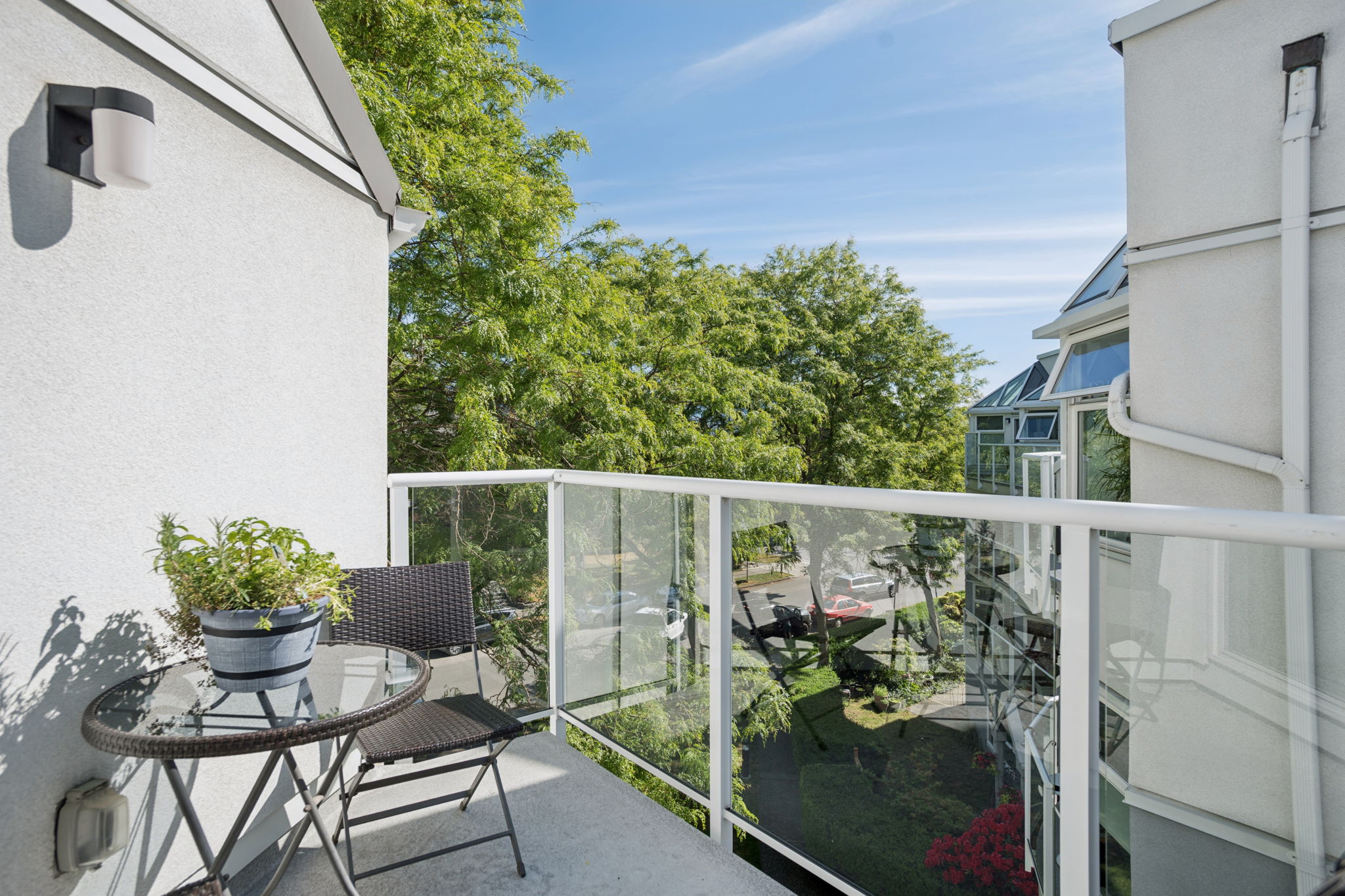 408 2020 W 8th Avenue, Vancouver, British Columbia  V6J 1W - Photo 13 - R12345