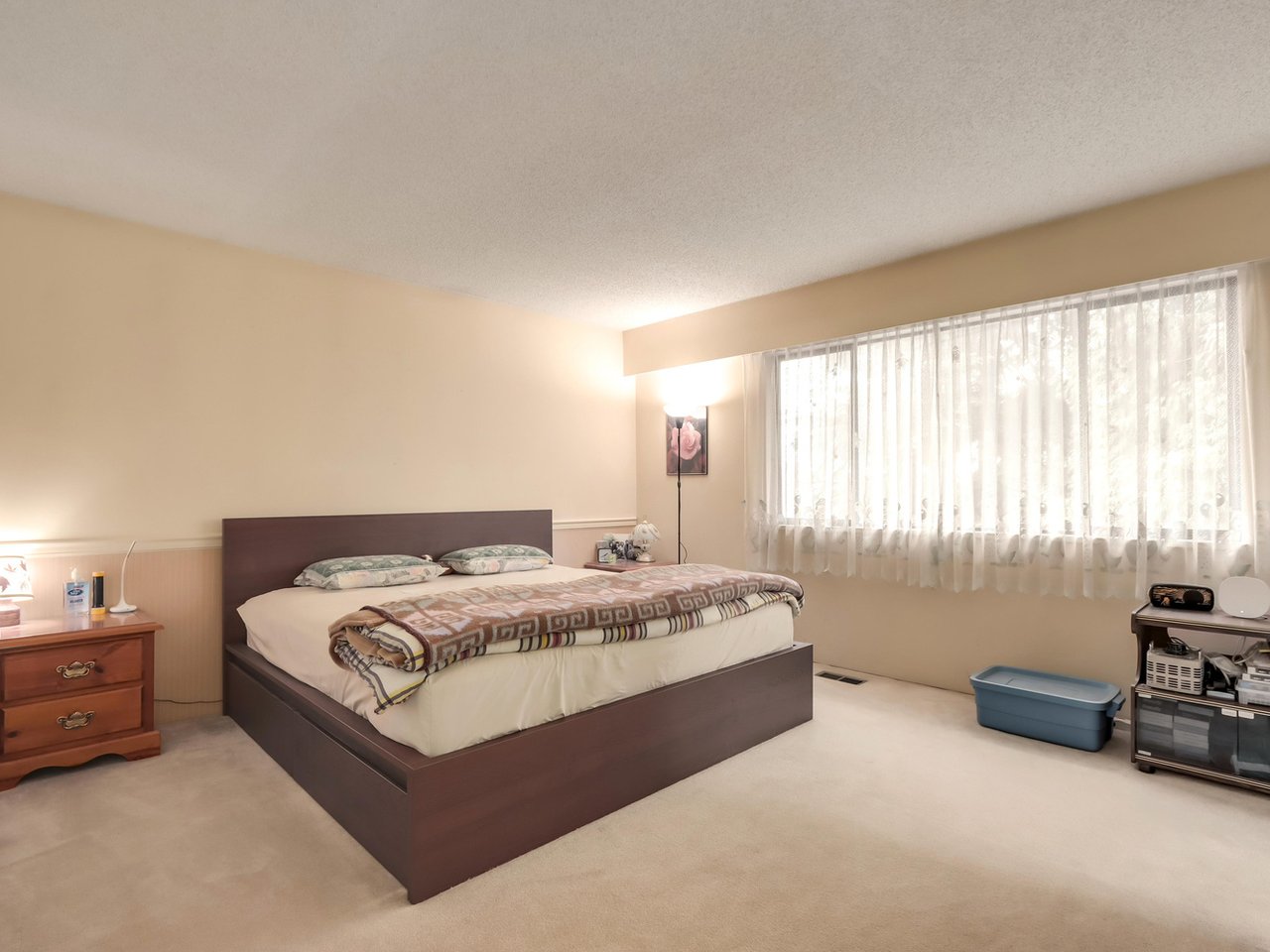2027 Kirkstone Road, North Vancouver, British Columbia  V7J 3M - Photo 4 - R3034729