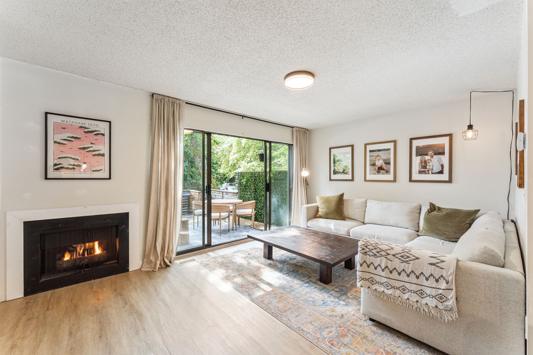 108 1950 Cedar Village Crescent, North Vancouver, British Columbia   - Photo 2 - R3035918