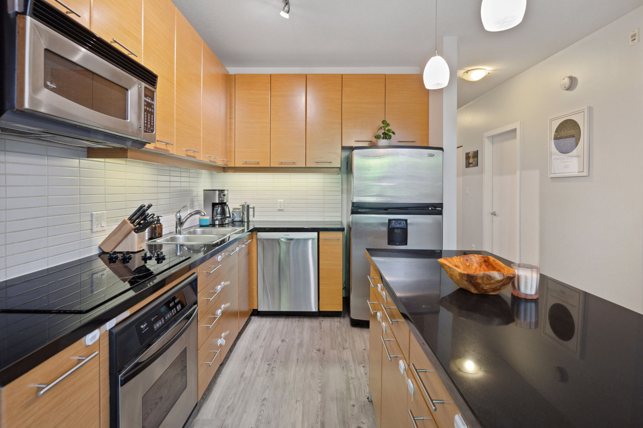210 560 Raven Woods Drive, North Vancouver, British Columbia   - Photo 11 - R3013112