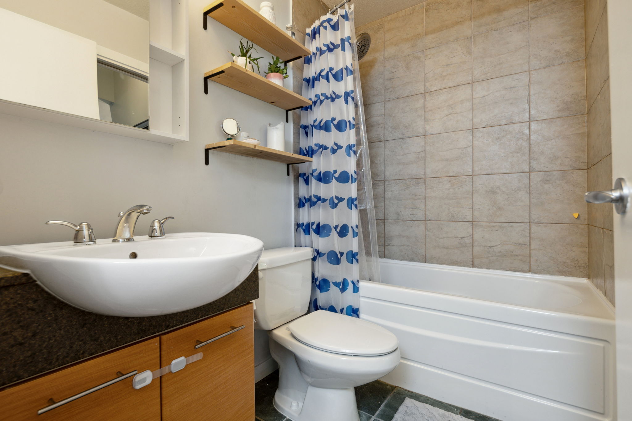 210 560 Raven Woods Drive, North Vancouver, British Columbia   - Photo 16 - R3013112