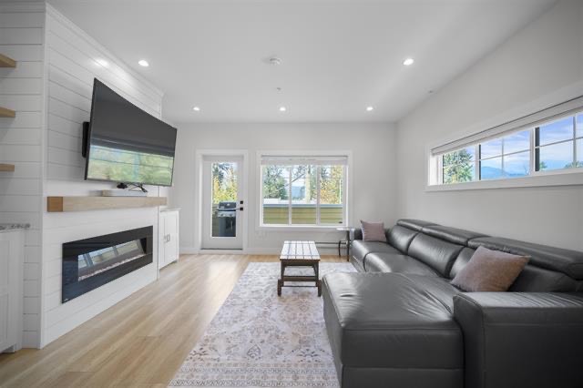 206 80 Elgin Street, Port Moody, British Columbia  V3H 0M - Photo 3 - R3044967