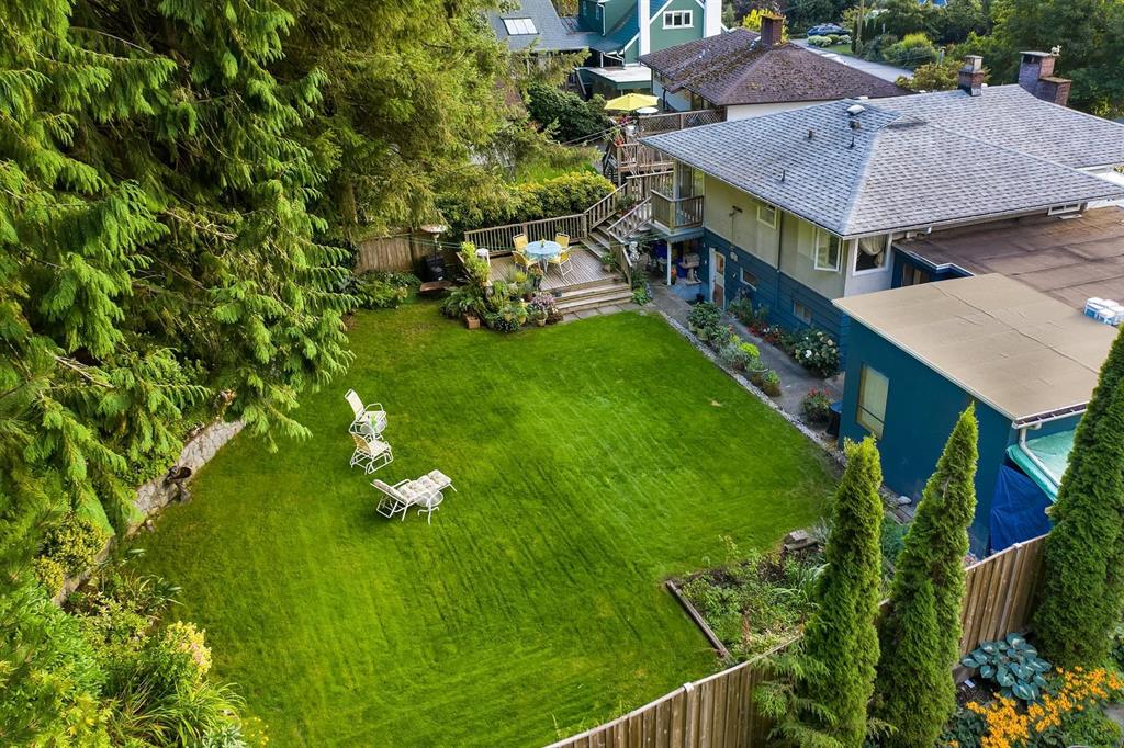 3495 Wellington Crescent, North Vancouver, British Columbia   - Photo 5 - R2617949