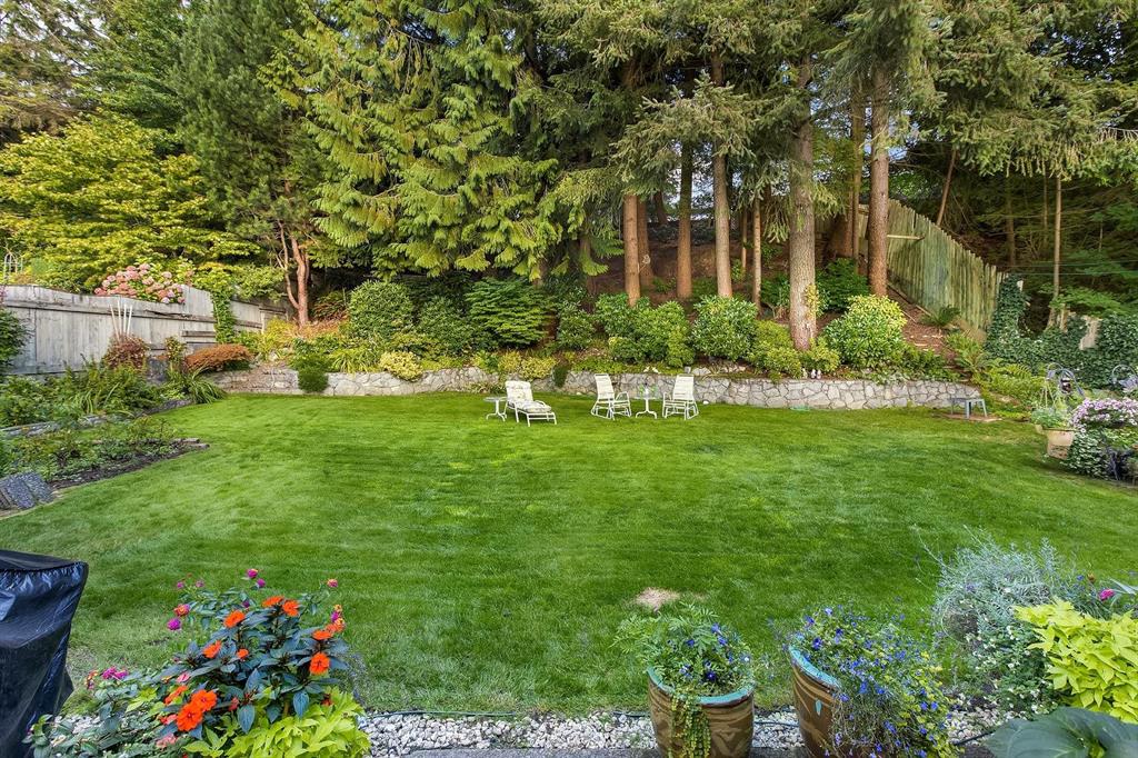 3495 Wellington Crescent, North Vancouver, British Columbia   - Photo 6 - R2617949