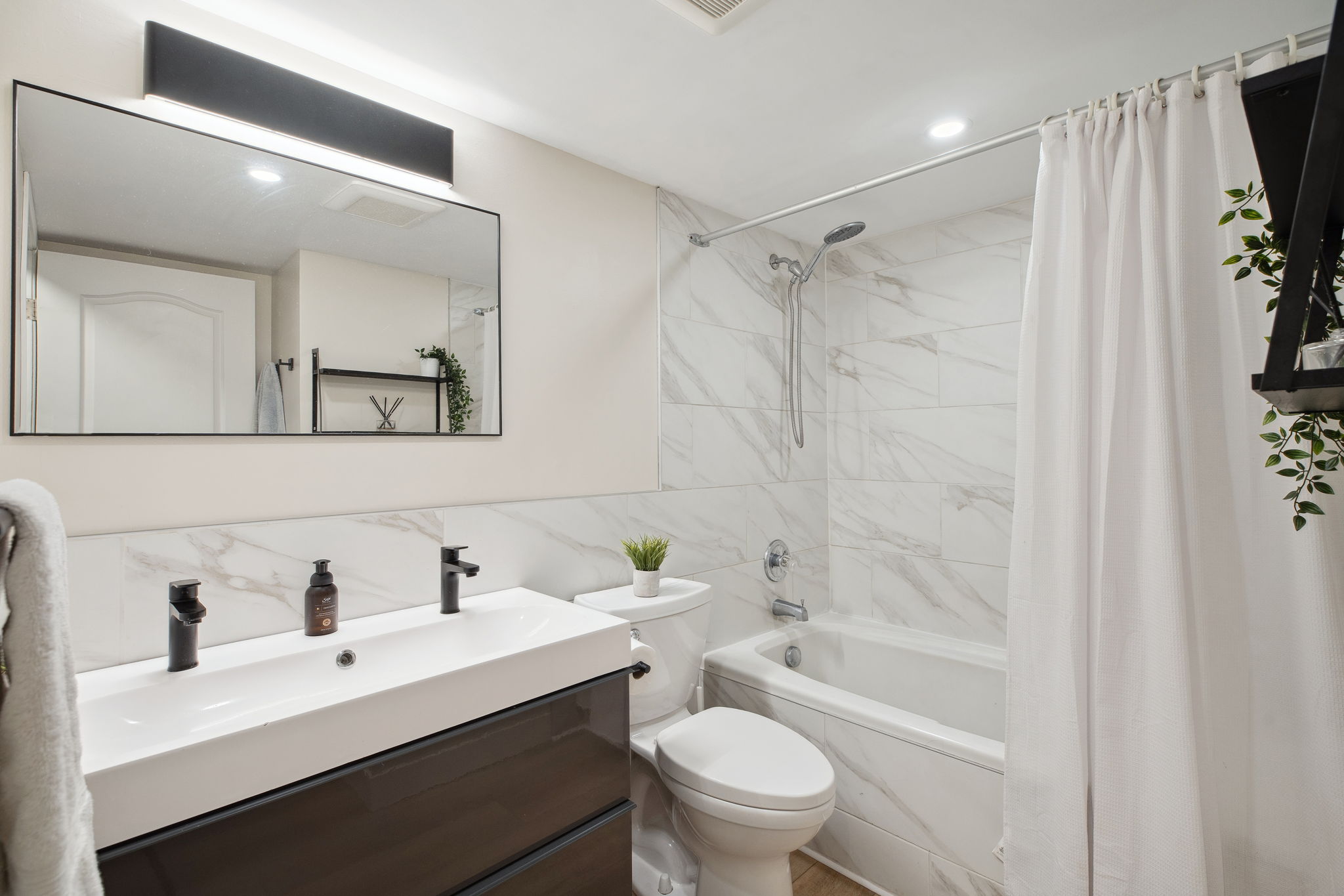 102 1535 Chesterfield Avenue, North Vancouver, British Columbia   - Photo 15 - R2983977